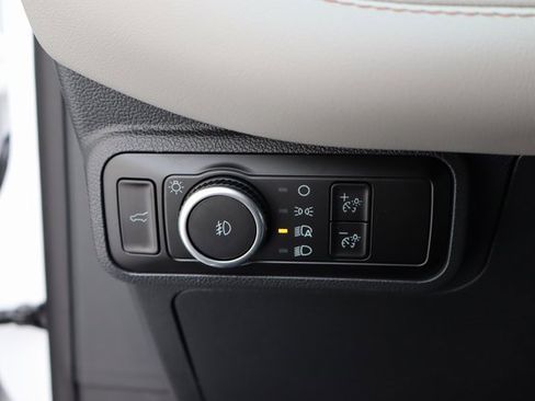 New 2026 Ford Explorer Active w/ Active Comfort Package image 29