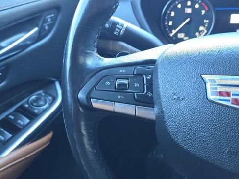 Used 2020 Cadillac XT4 Premium Luxury image 28