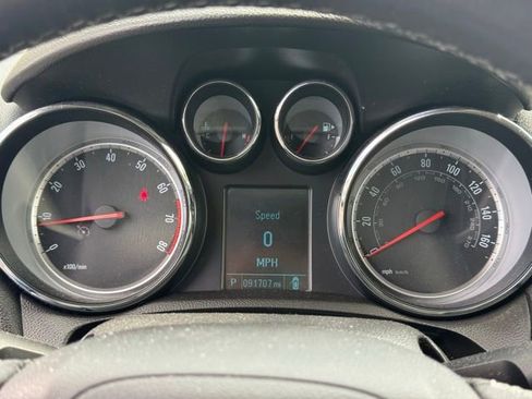 Used 2015 Buick Encore FWD image 3