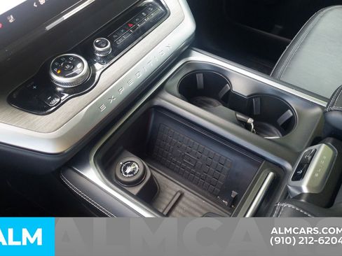 Used 2025 Ford Expedition Max Platinum AWD/4WD image 11