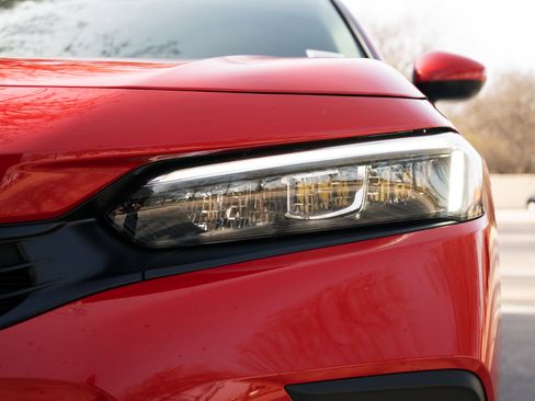 Used 2023 Honda Civic LX image 11