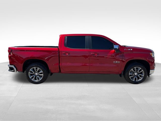 Used 2022 Chevrolet Silverado 1500 LT AWD/4WD image 8
