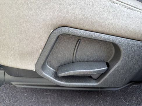 Used 2017 Hyundai Santa Fe SE w/ SE Premium Package 02 image 30