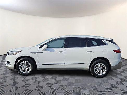 Used 2020 Buick Enclave Essence w/ Sound and Sites Package image 6