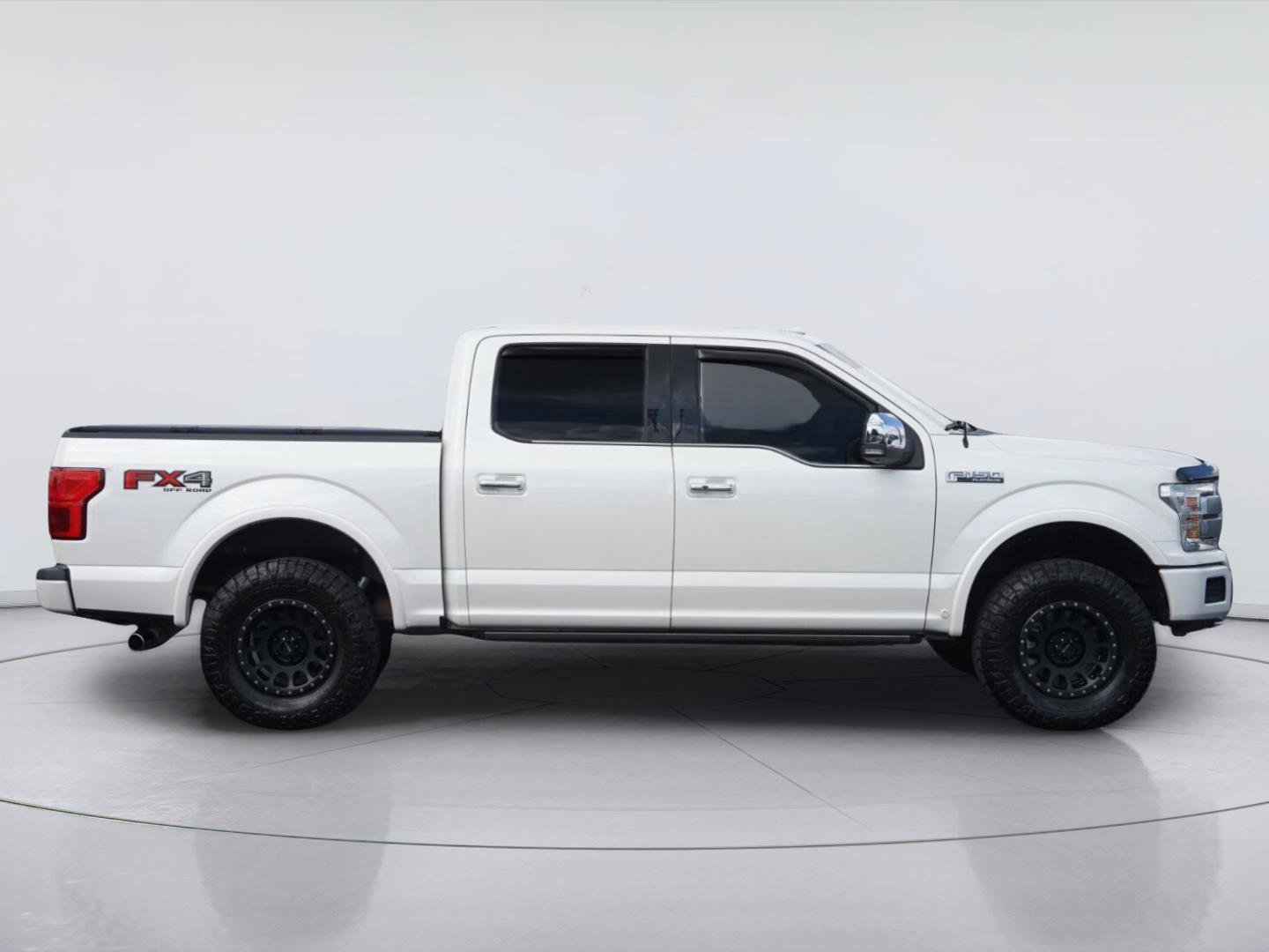 Used 2019 Ford F150 Platinum w/ Equipment Group 701A Luxury AWD/4WD image 5