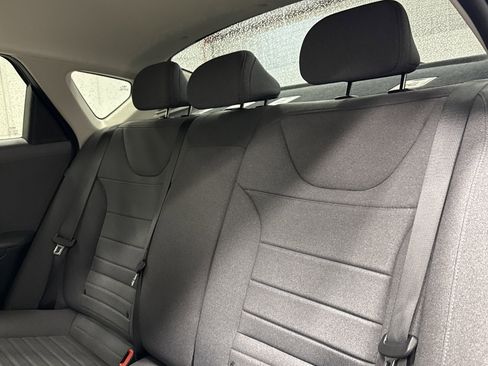 Used 2025 Kia K4 EX image 16