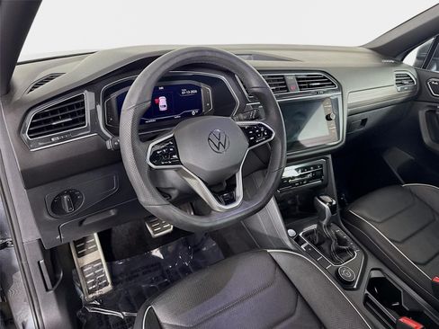 Used 2024 Volkswagen Tiguan SEL R-Line AWD/4WD image 10