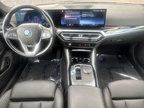 Used 2023 BMW i4 eDrive35 w/ Premium Package RWD image 14