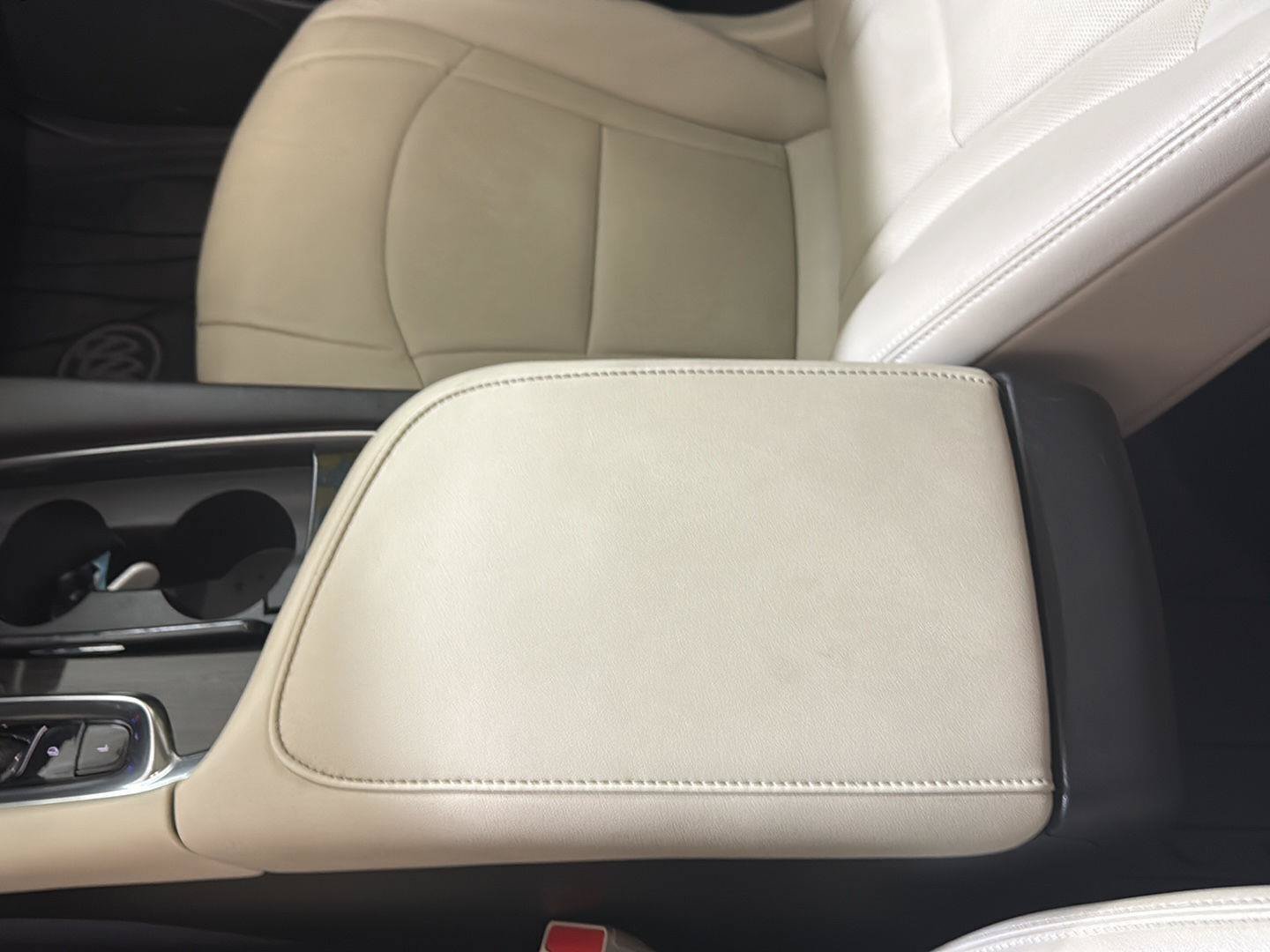 Certified 2024 Buick Enclave Essence w/ Experience Buick Package AWD/4WD image 27