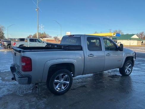 Used 2007 Chevrolet Silverado 1500 LTZ w/ EZ-Lift Tailgate Package image 5