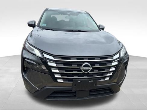 Used 2025 Nissan Rogue SV AWD/4WD image 10