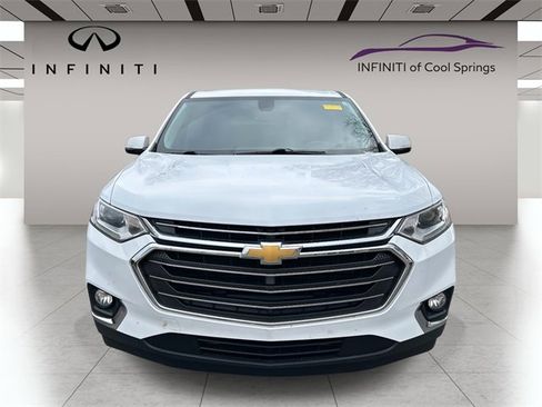 Used 2018 Chevrolet Traverse LT image 2