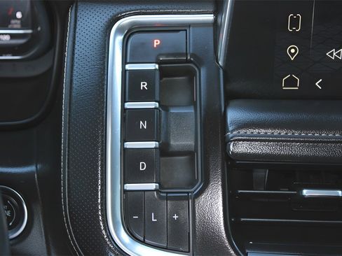 Used 2022 GMC Yukon SLT image 25