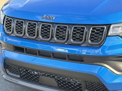 New 2026 Jeep Compass Latitude image 14