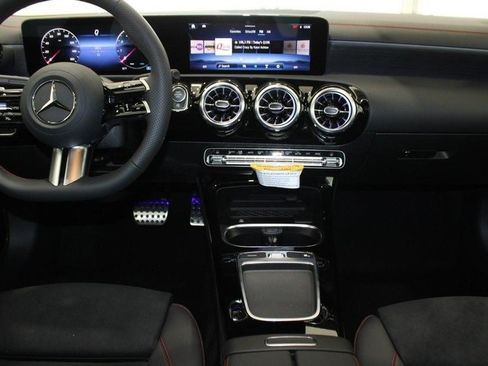 New 2025 Mercedes-Benz CLA 250 4MATIC image 8