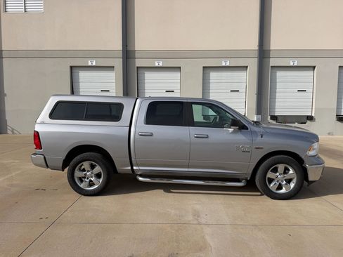 Used 2019 RAM 1500 Lone Star image 3