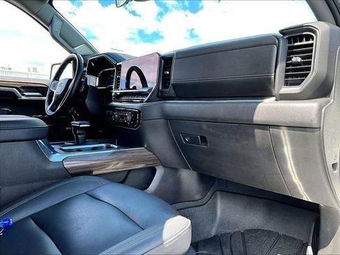 Used 2023 Chevrolet Silverado 1500 RST w/ Redline Edition AWD/4WD image 14