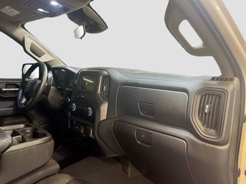 Used 2022 Chevrolet Silverado 1500 Custom Trail Boss AWD/4WD image 26