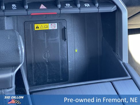 Used 2022 Toyota Tundra Platinum w/ Advanced Package image 5