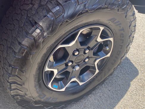 Used 2023 Jeep Wrangler Unlimited Rubicon 4xe w/ Cold Weather Group AWD/4WD image 25
