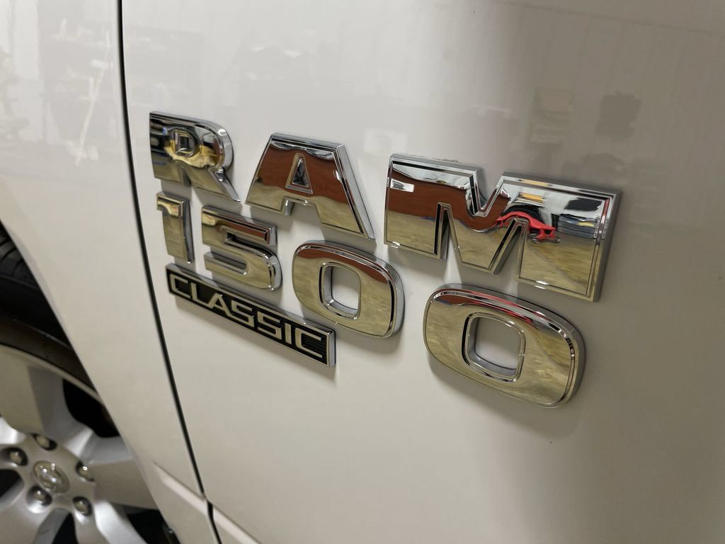 Used 2024 RAM 1500 Classic SLT AWD/4WD image 29