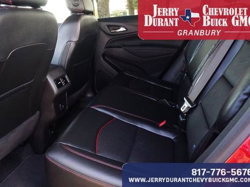 Used 2023 Chevrolet Equinox RS w/ RS Leather Package image 18