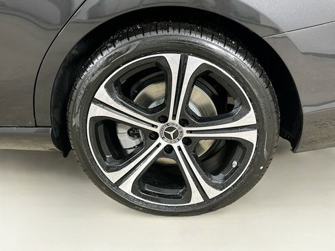 Certified 2025 Mercedes-Benz C 300 4MATIC Sedan image 40