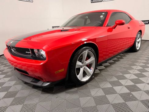 Used 2009 Dodge Challenger SRT8 w/ SRT Option Group II RWD image 2