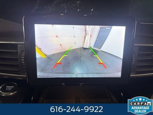 Used 2024 Ford Explorer ST-Line w/ Class IV Trailer Tow Package AWD/4WD image 15