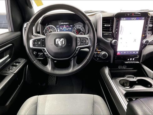 Used 2025 RAM 1500 Big Horn AWD/4WD image 4