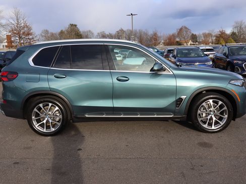 Used 2025 BMW X5 xDrive40i image 5