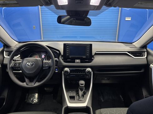 Used 2022 Toyota RAV4 XLE AWD/4WD image 26