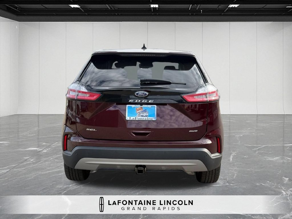 Used 2024 Ford Edge SEL w/ Convenience Package AWD/4WD image 4
