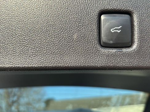 Used 2025 Ford Escape ST-Line w/ Equipment Group 301A image 19