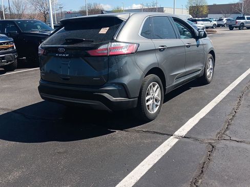 Used 2024 Ford Edge SEL w/ Convenience Package image 4