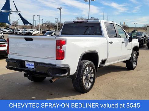 Used 2024 Chevrolet Silverado 2500 Custom w/ Custom Value Package image 4