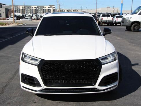 Used 2020 Audi SQ5 Prestige w/ Prestige Package image 2