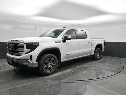New 2026 GMC Sierra 1500 SLE w/ Preferred Package image 4