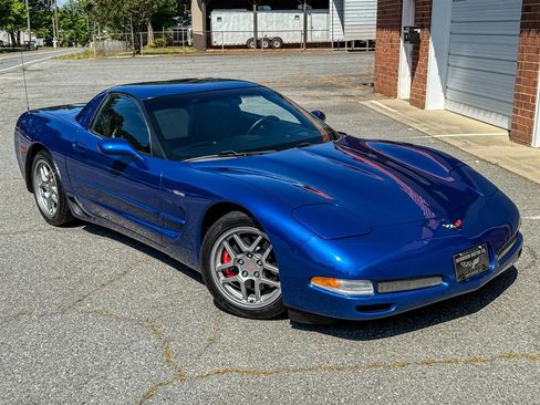 Used 2002 Chevrolet Corvette Z06 w/ Memory Pkg RWD image 21