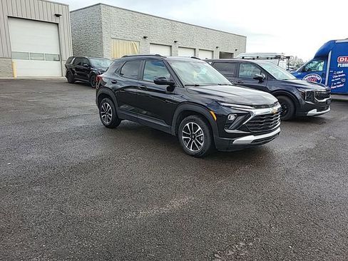 Used 2025 Chevrolet TrailBlazer LT image 7
