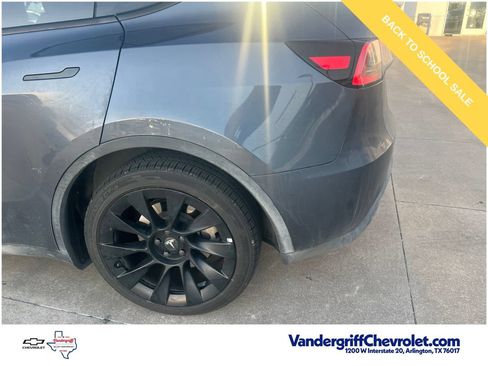 Used 2023 Tesla Model Y Long Range AWD/4WD image 13