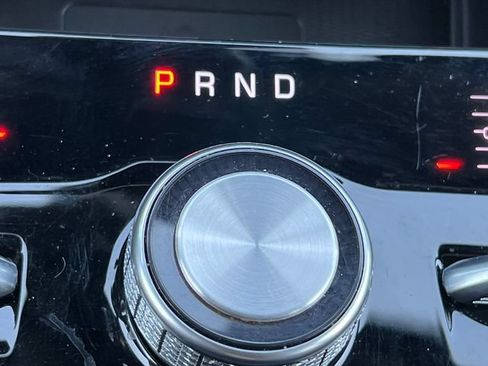 Used 2024 Jeep Grand Cherokee L Overland w/ Advanced Protech Group III AWD/4WD image 35