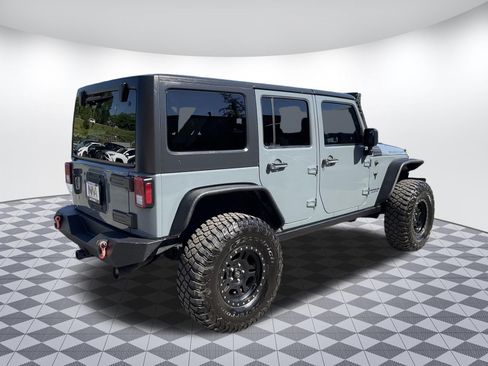 Used 2014 Jeep Wrangler Unlimited Rubicon w/ Connectivity Group AWD/4WD image 3