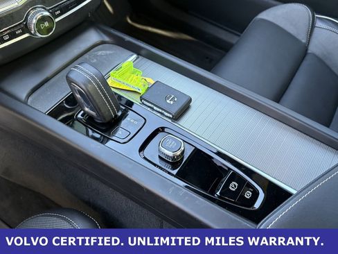 Certified 2022 Volvo XC60 T8 R-Design w/ Advanced Package image 21