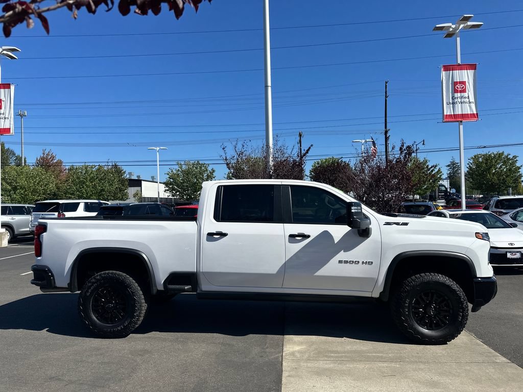 Used 2026 Chevrolet Silverado 2500 ZR2 w/ LPO, Dark Essentials Package AWD/4WD image 6