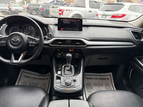 Used 2018 MAZDA CX-9 Touring w/ Touring Premium Package image 13