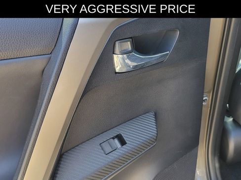 Used 2014 Toyota RAV4 Limited w/ Technology Package AWD/4WD image 15