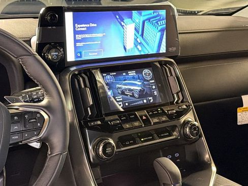 New 2026 Lexus LX 700h Luxury image 14