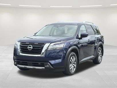 Used 2022 Nissan Pathfinder SL