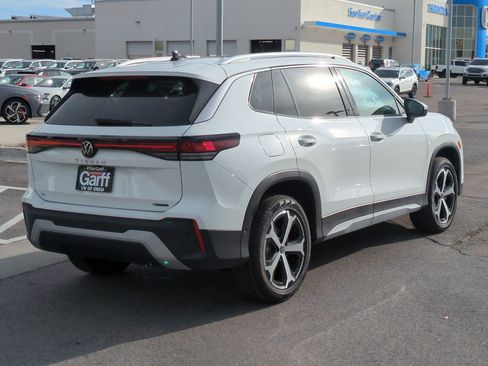 New 2026 Volkswagen Tiguan SE image 3